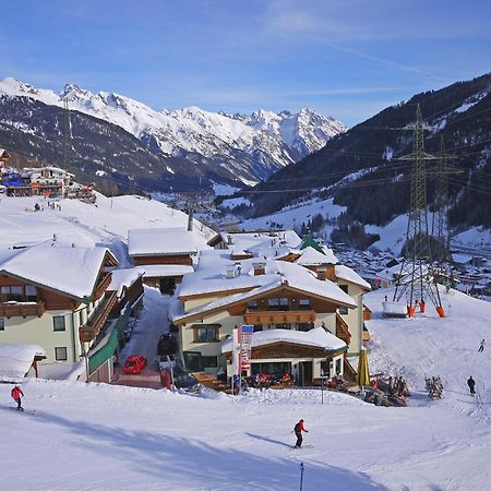 Hotel Garni - Restaurant Kaminstube Sankt Anton am Arlberg Ngoại thất bức ảnh