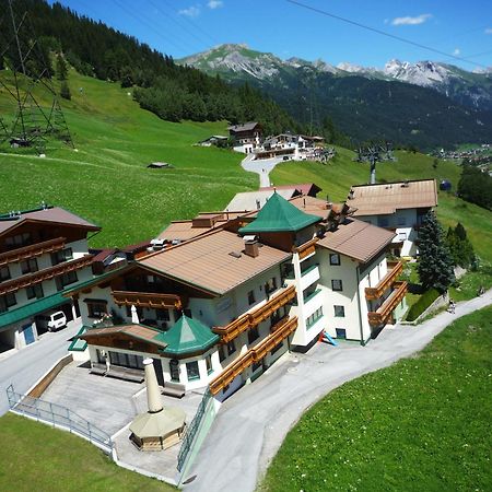 Hotel Garni - Restaurant Kaminstube Sankt Anton am Arlberg Ngoại thất bức ảnh