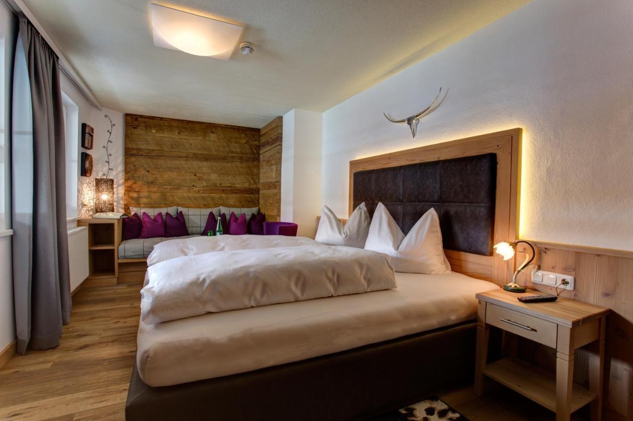 Hotel Garni - Restaurant Kaminstube Sankt Anton am Arlberg Ngoại thất bức ảnh