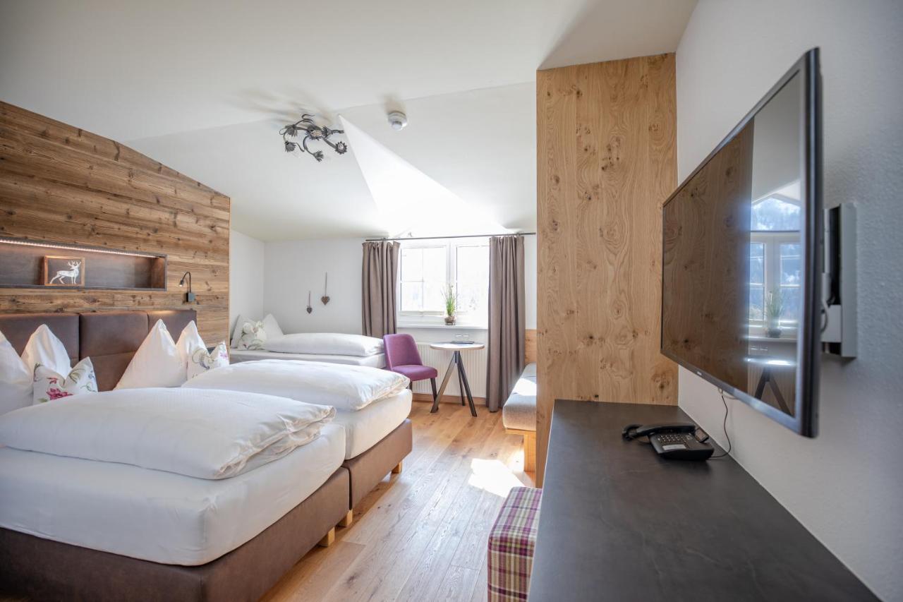 Hotel Garni - Restaurant Kaminstube Sankt Anton am Arlberg Ngoại thất bức ảnh