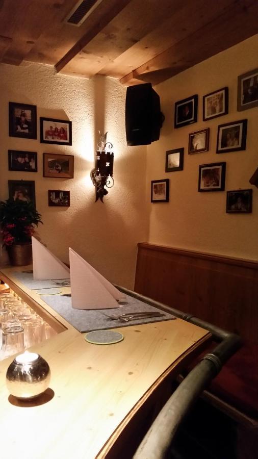 Hotel Garni - Restaurant Kaminstube Sankt Anton am Arlberg Ngoại thất bức ảnh