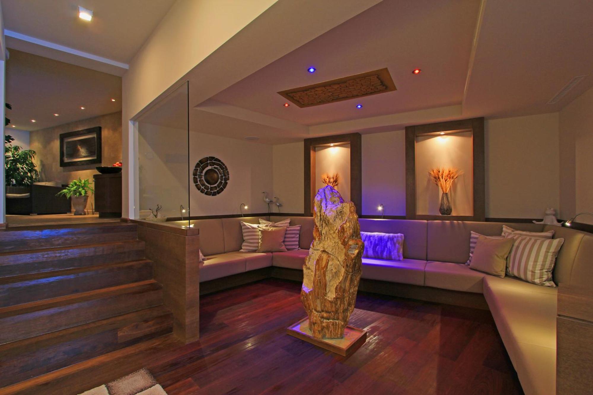 Hotel Garni - Restaurant Kaminstube Sankt Anton am Arlberg Ngoại thất bức ảnh