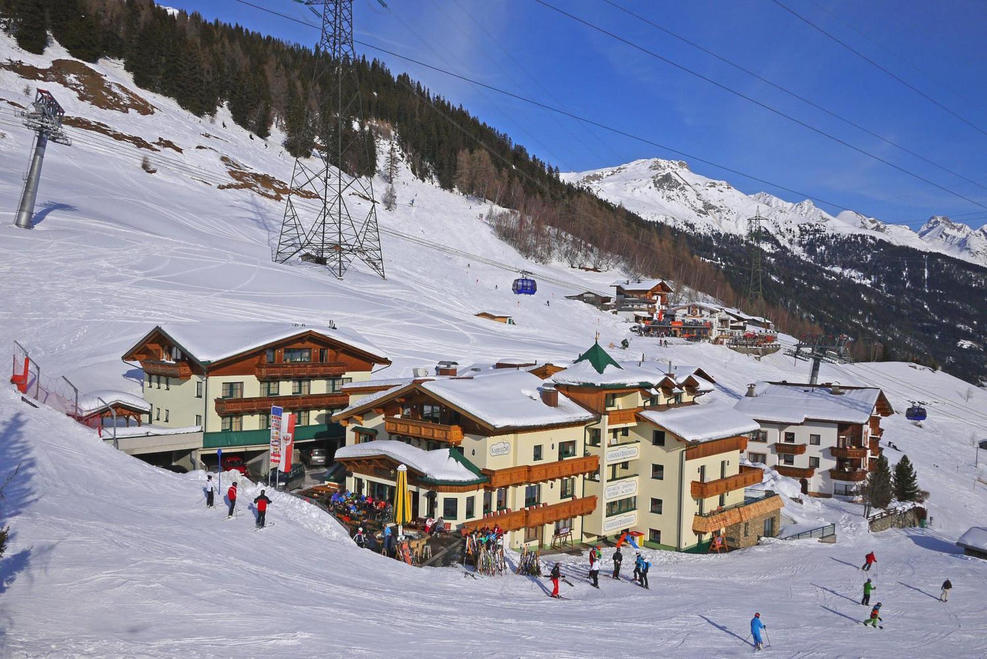 Hotel Garni - Restaurant Kaminstube Sankt Anton am Arlberg Ngoại thất bức ảnh