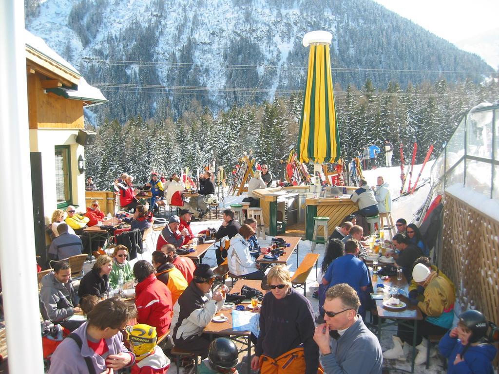 Hotel Garni - Restaurant Kaminstube Sankt Anton am Arlberg Ngoại thất bức ảnh